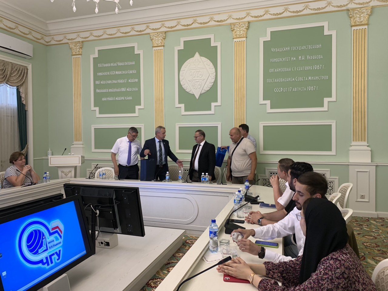 IMG-b4ecf4728c87aba951ba637df1b8a5e3-V