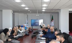 اجتماع تنسيقي لمتابعة وضعية المجلات العلمية بجامعة الجزائر 2